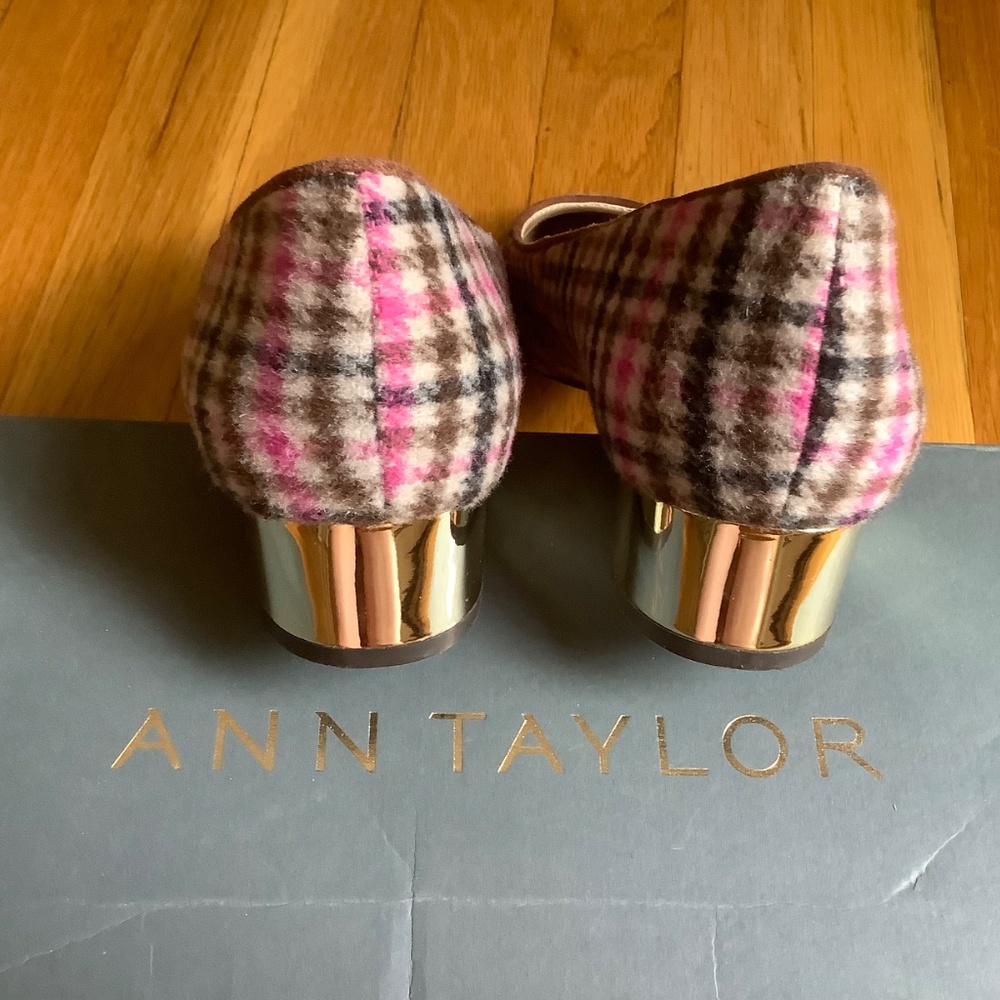 Ann Taylor Textile Upper Pumps 1.5 in Heel Size 8.5 - Picture 4 of 6